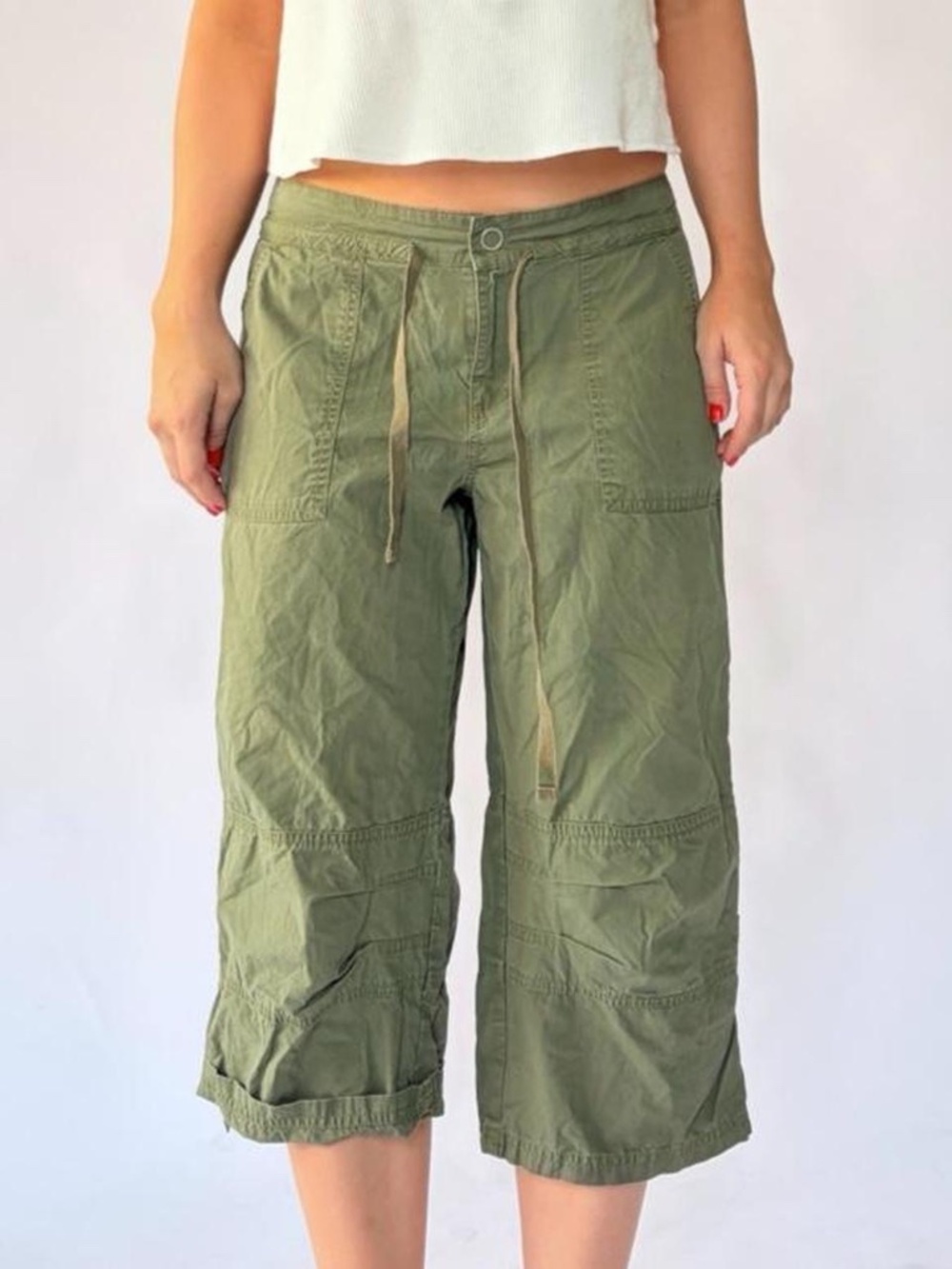 Low Rise Capri Pants Medium